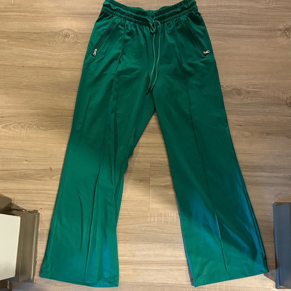 Aerie Green Wide Leg Pants